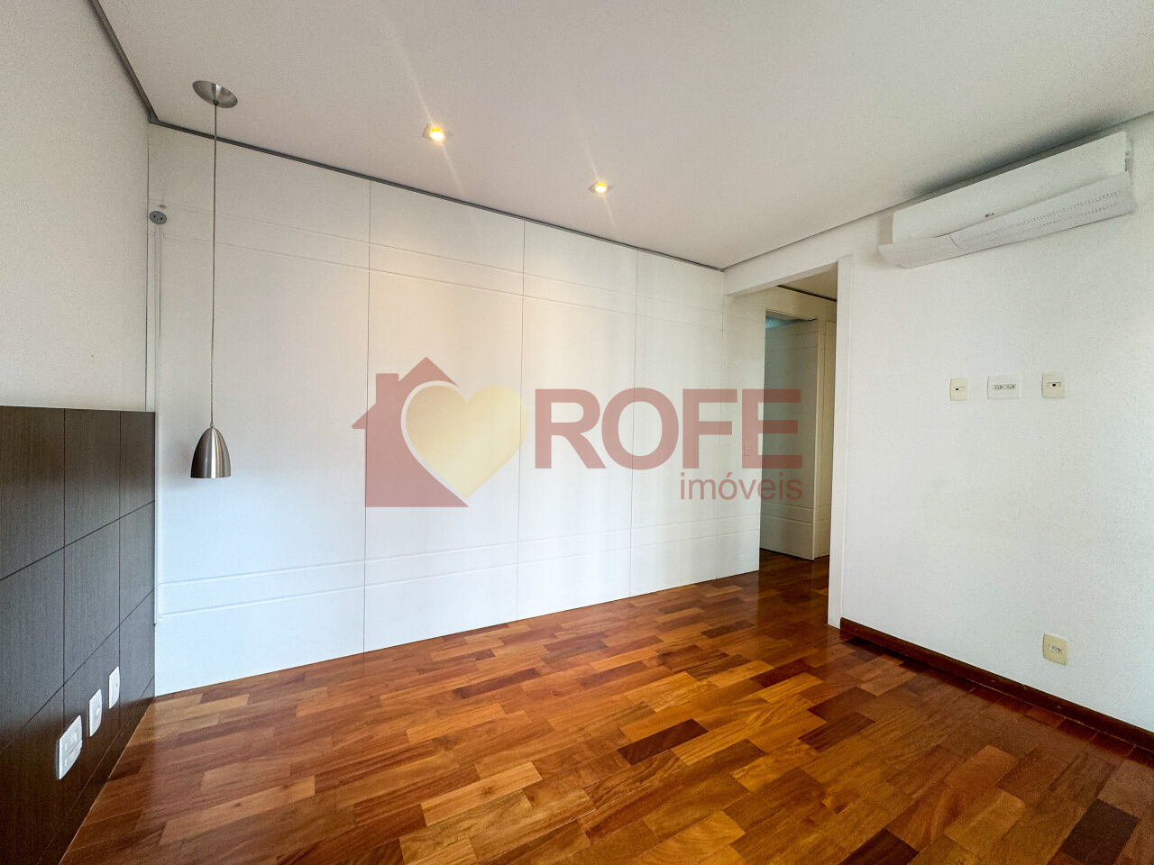 Foto 35 - RF10571
