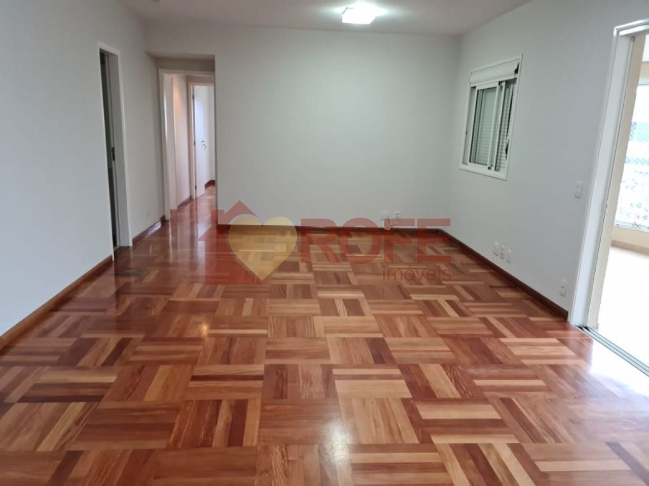Foto 3 - RF15295