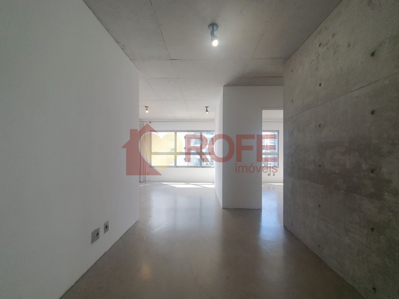 Foto 3 - RF16161