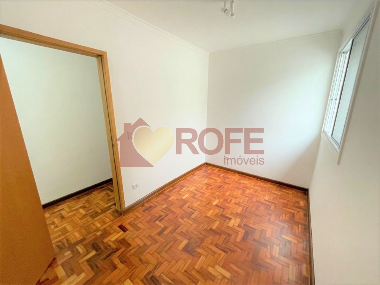 Foto 8 - RF24127