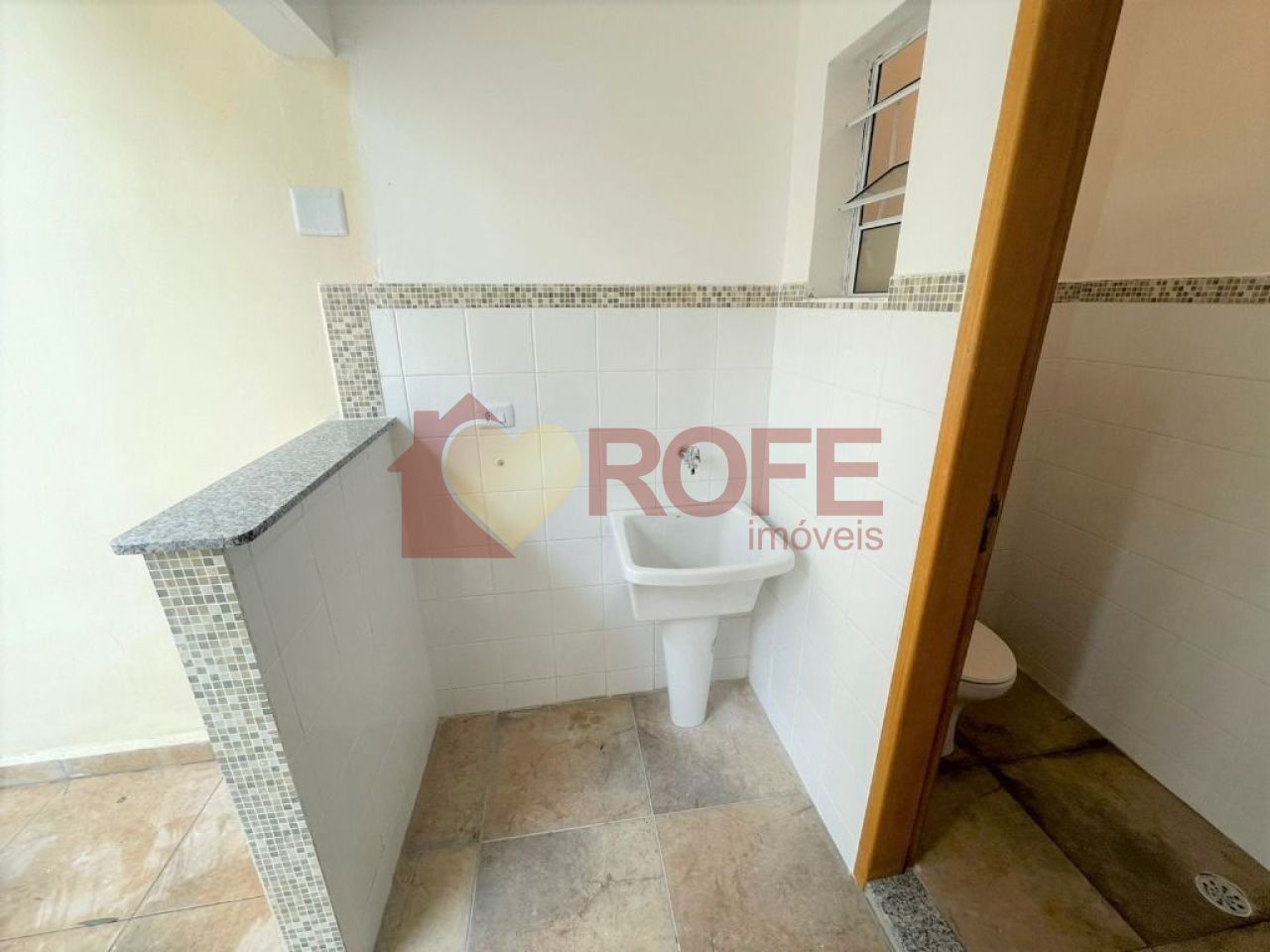 Foto 16 - RF24127