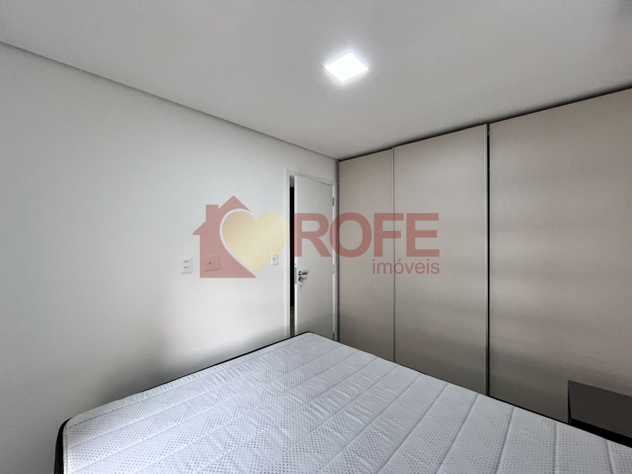 Foto 17 - RF27021