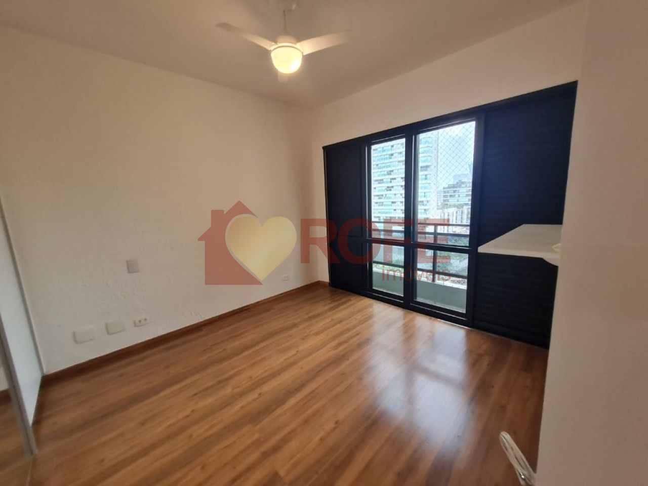 Foto 22 - RF30153