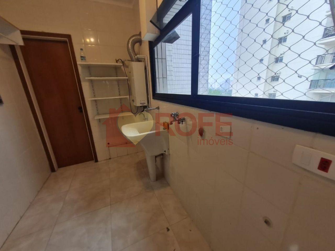 Foto 31 - RF30153