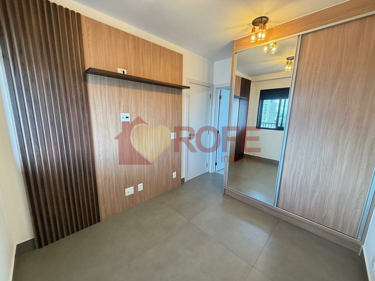 Foto 5 - RF32963