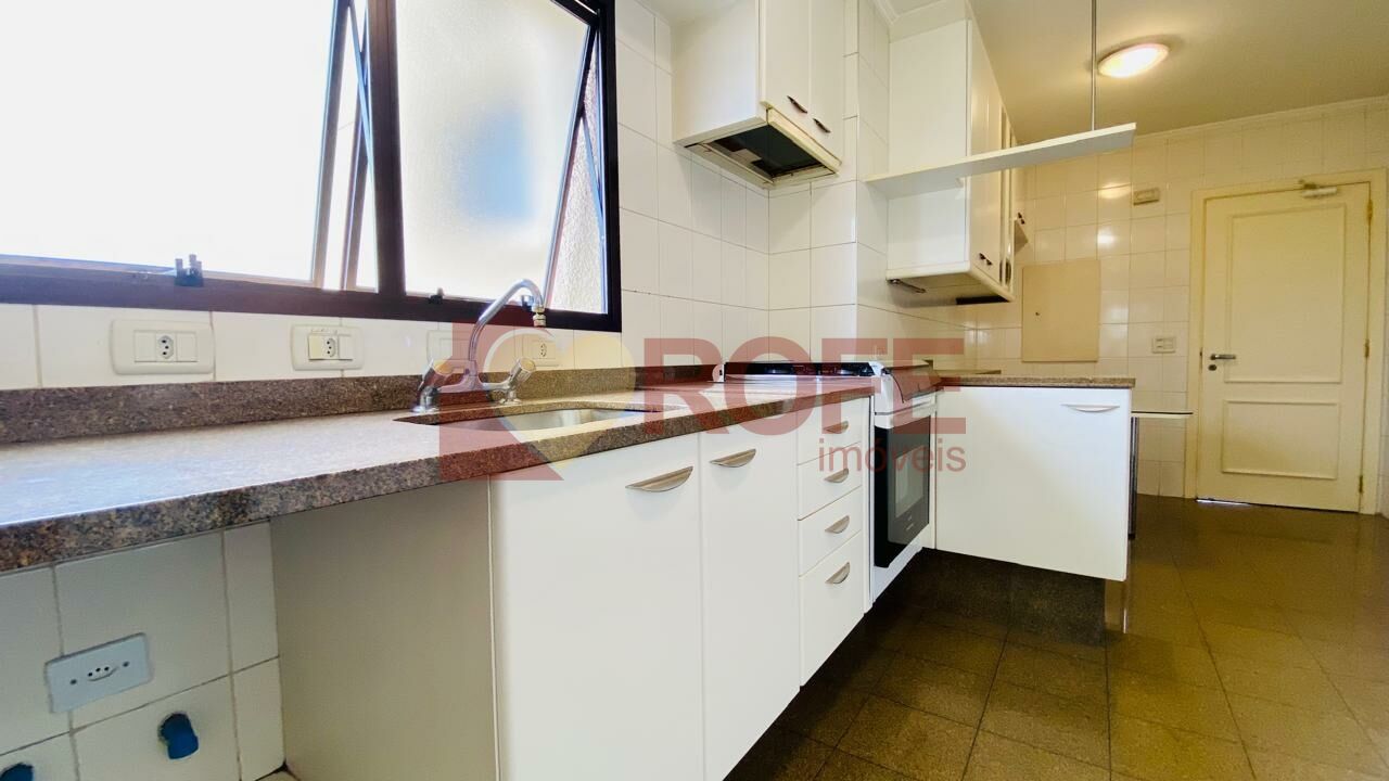 Long Champs, 135m², venda. Bro