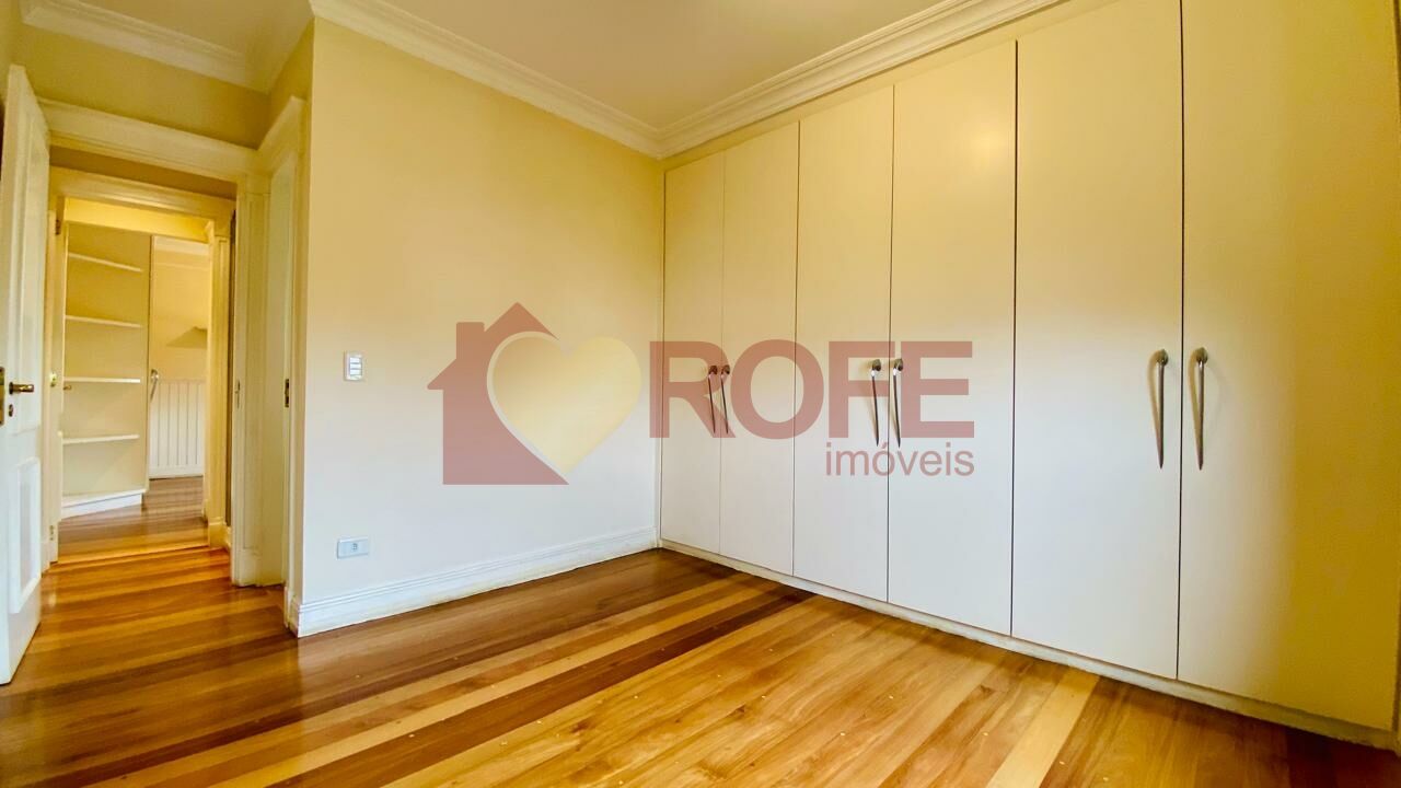 Long Champs, 135m², venda. Bro