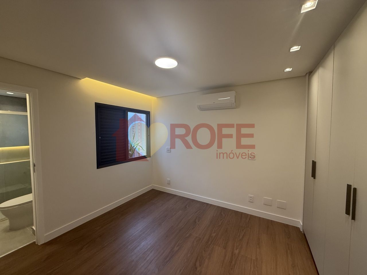 Foto 35 - RF40297