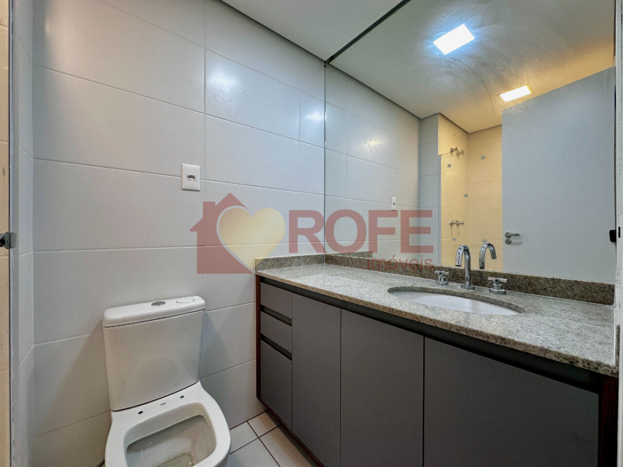 Foto 16 - RF40725