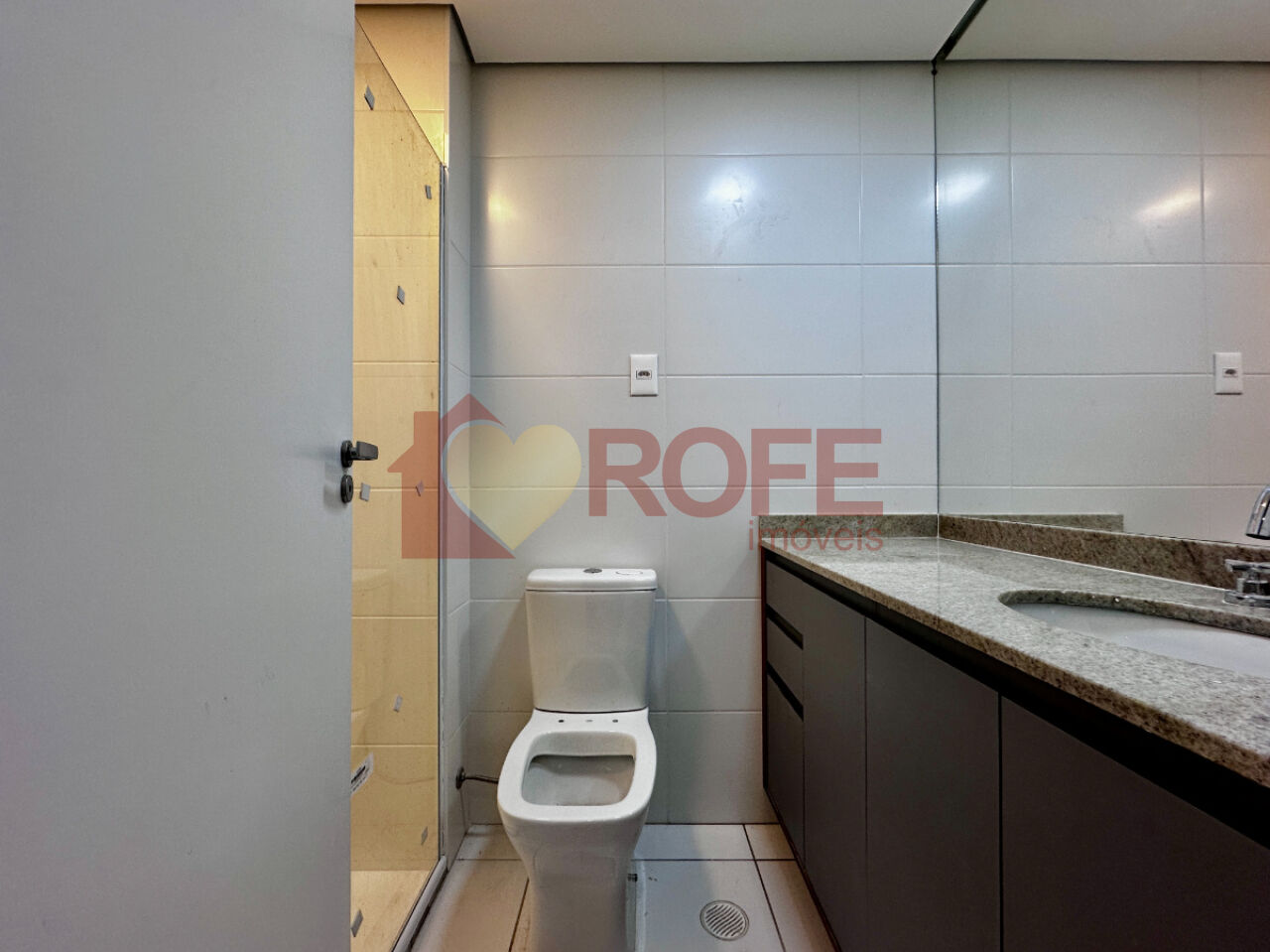 Foto 17 - RF40725