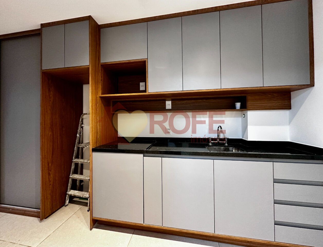 Foto 5 - RF40725