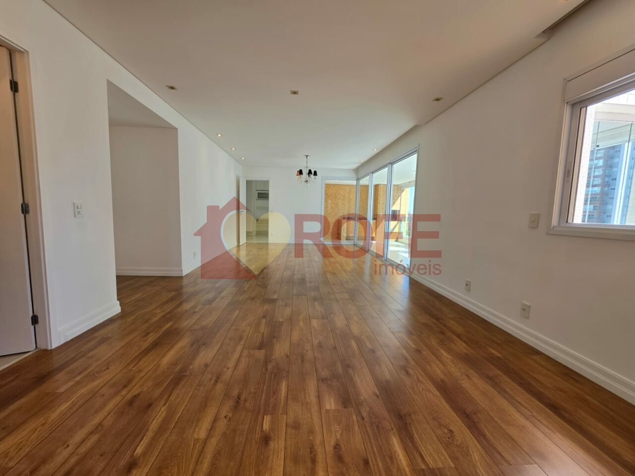 Foto 4 - RF44267