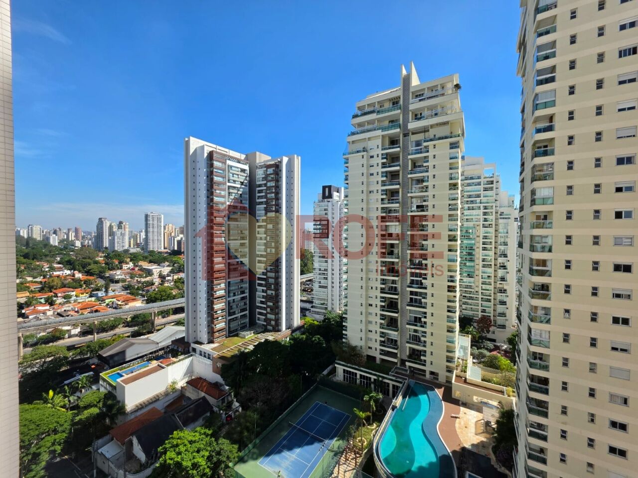 Foto 25 - RF44267