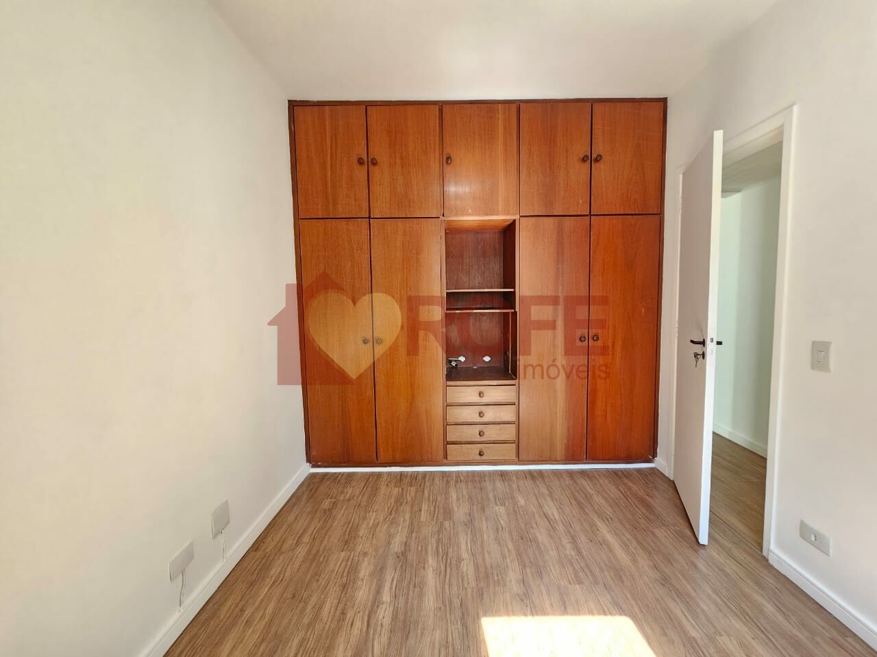 Via Due Macelli, venda, 2 quar