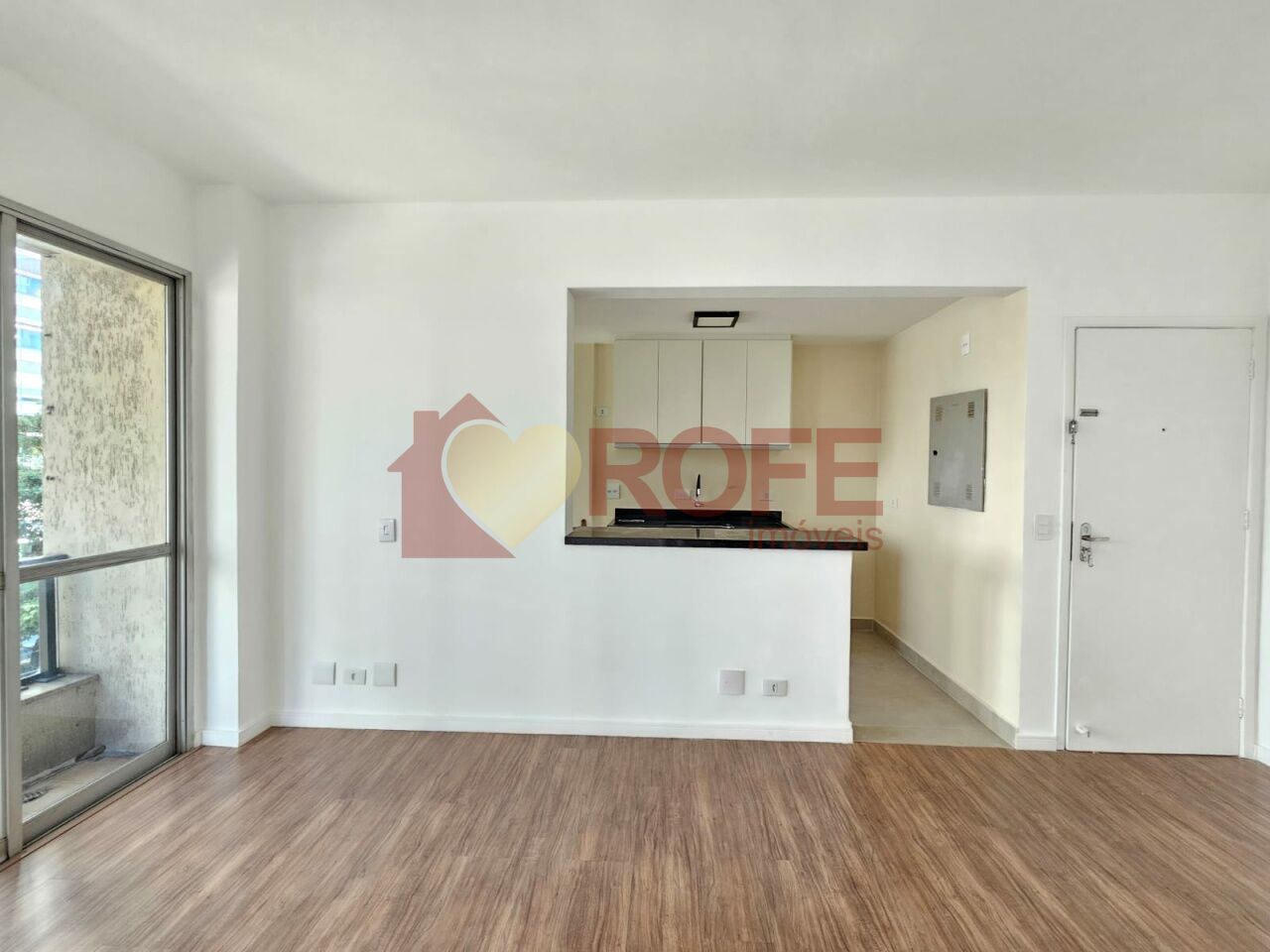 Via Due Macelli, venda, 2 quar