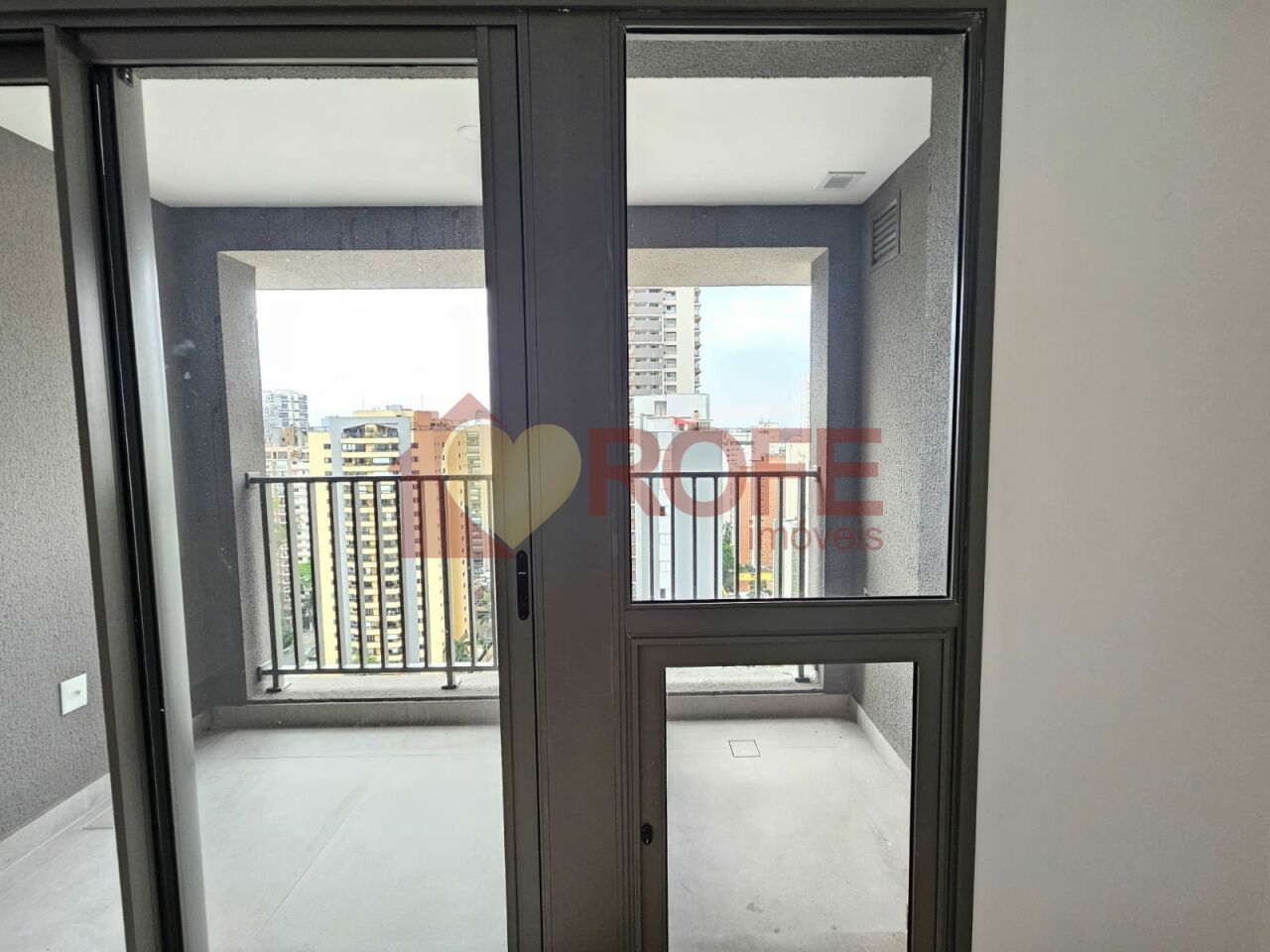 Go Portugal 587, studio, venda