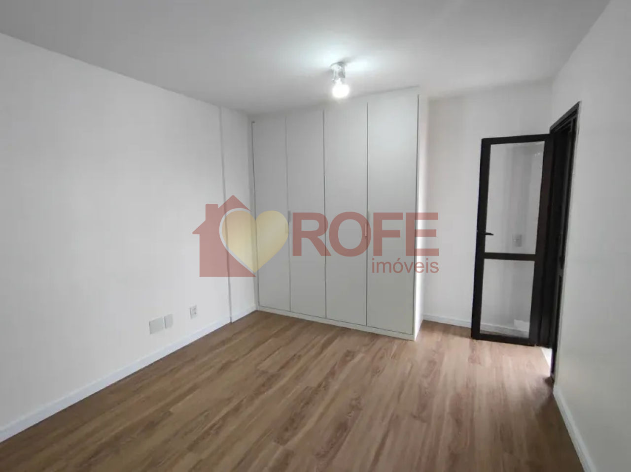 Foto 6 - RF46073