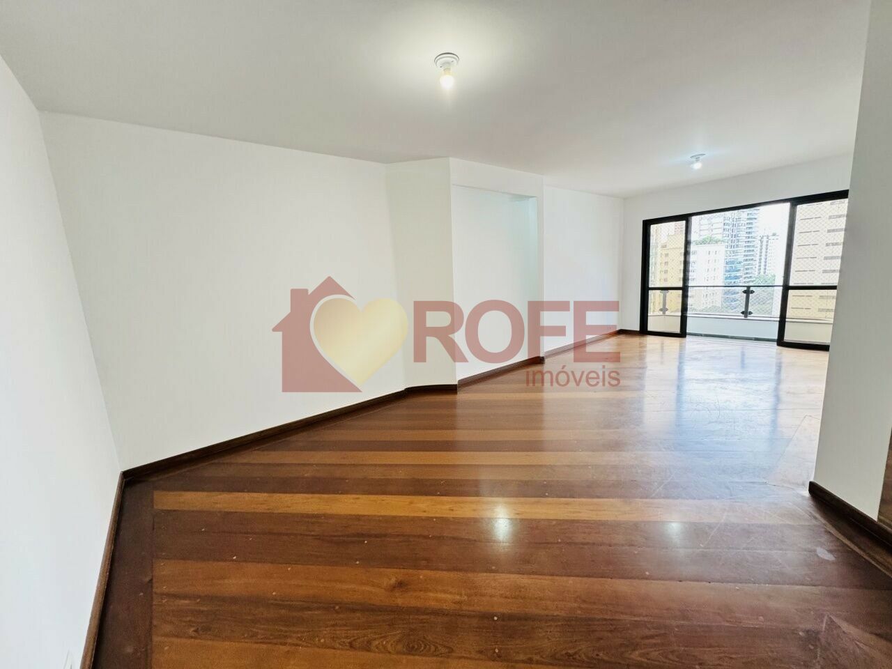 Foto 2 - RF47059