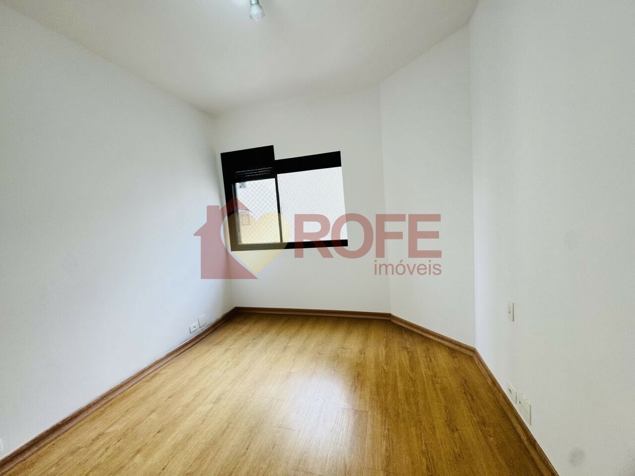 Foto 11 - RF47059