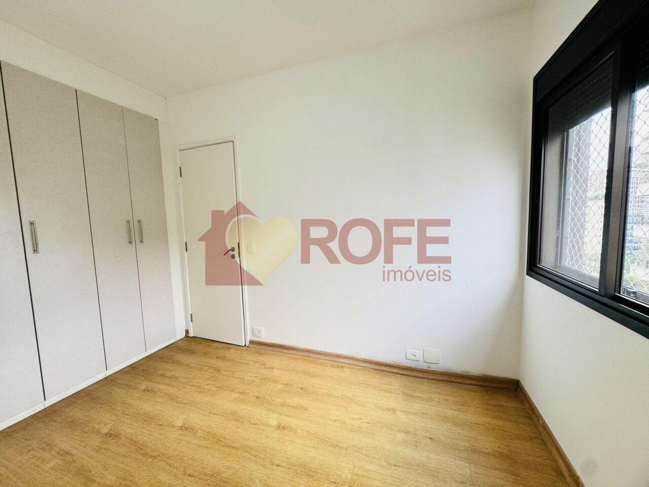 Foto 12 - RF47059