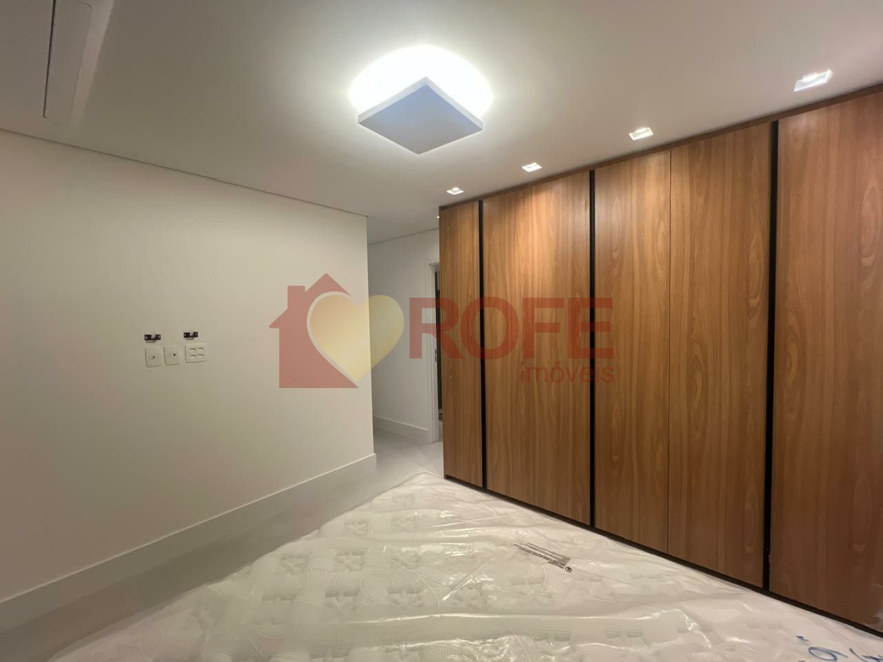 Foto 10 - RF47376