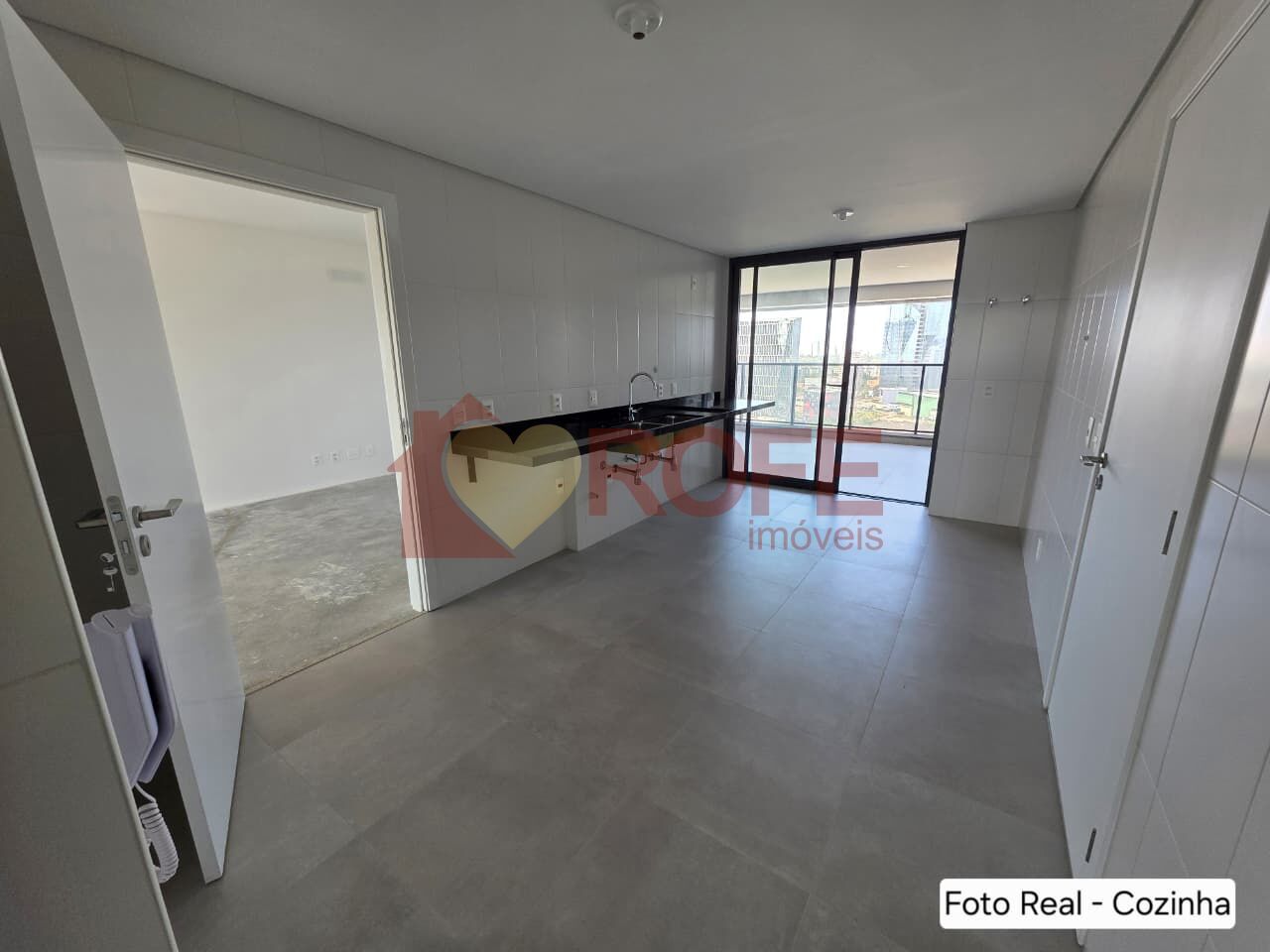 Foto 4 - RF47403