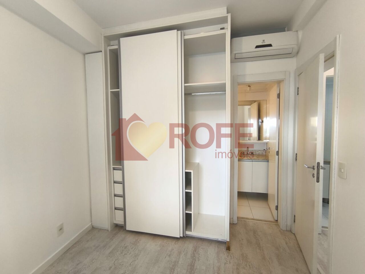 Foto 12 - RF47834