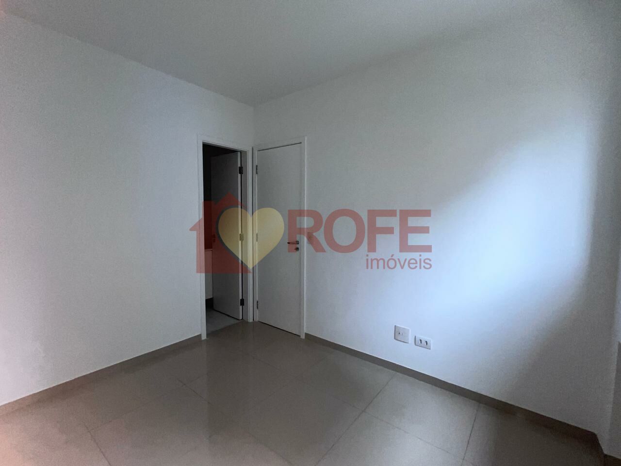 Foto 10 - RF47842