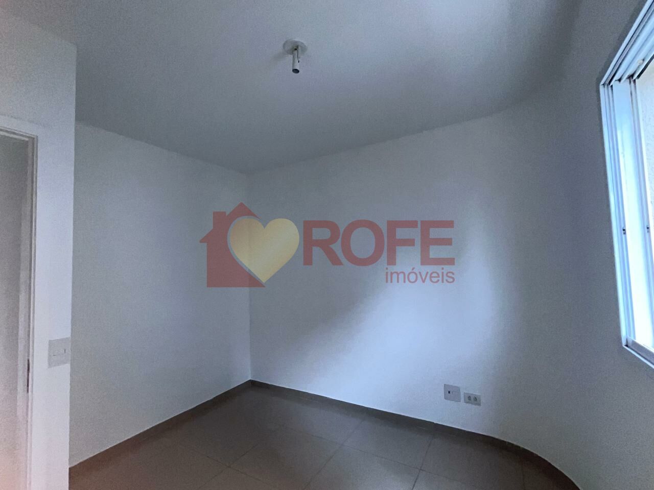 Foto 13 - RF47842