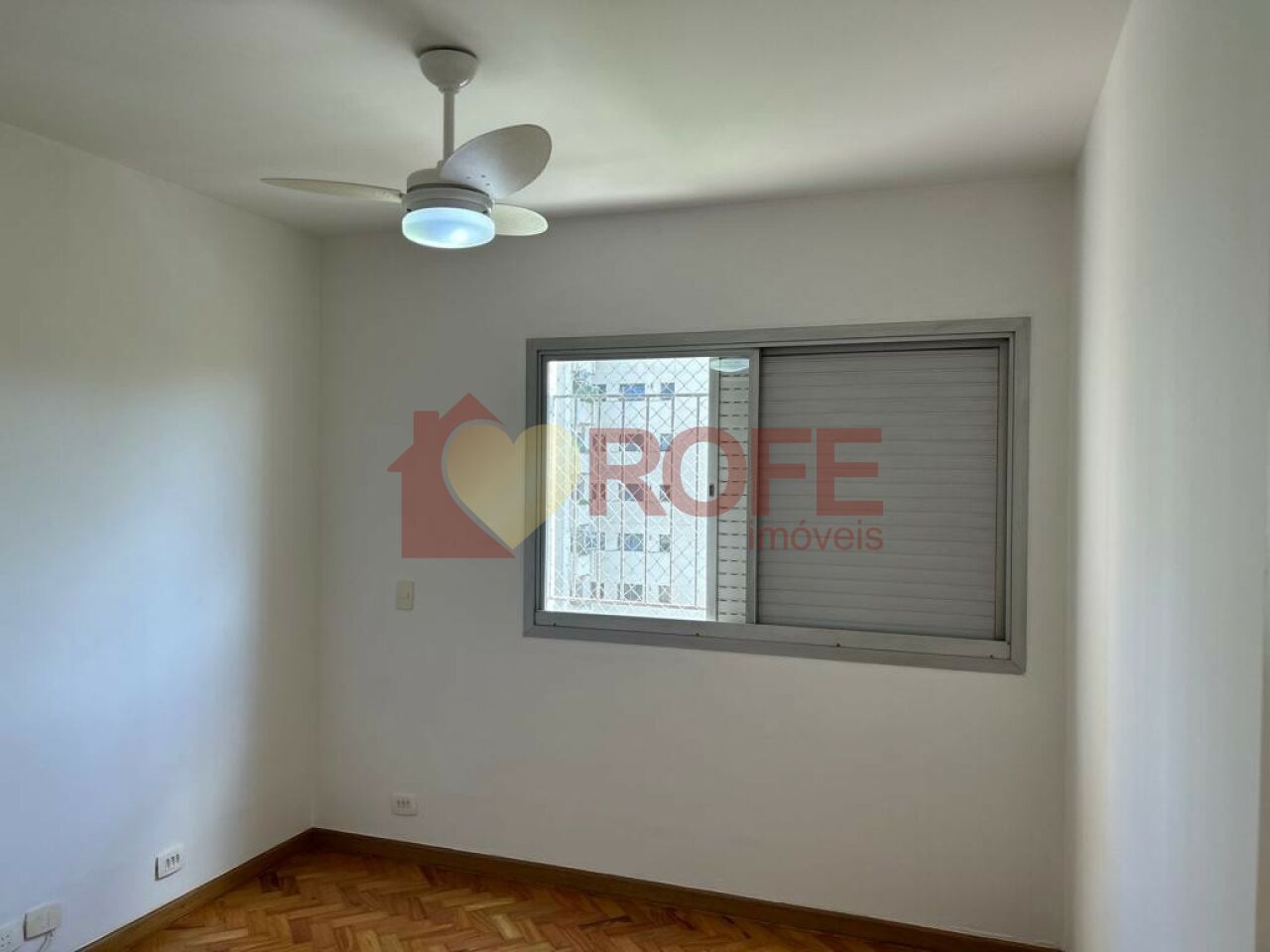 Foto 8 - RF47909