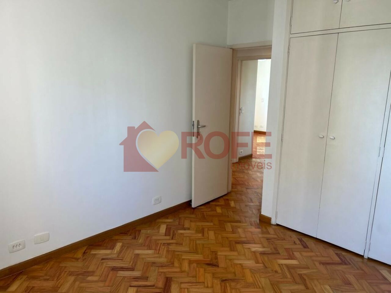 Foto 9 - RF47909