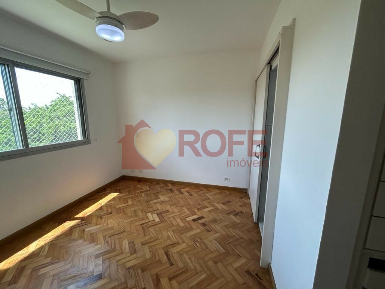 Foto 7 - RF47909