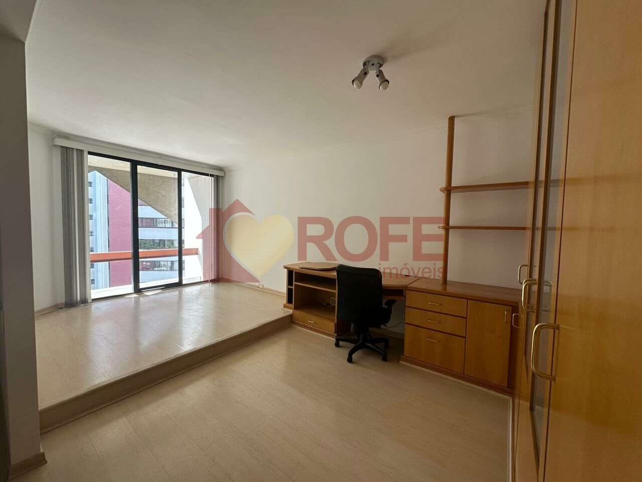 Foto 5 - RF47944