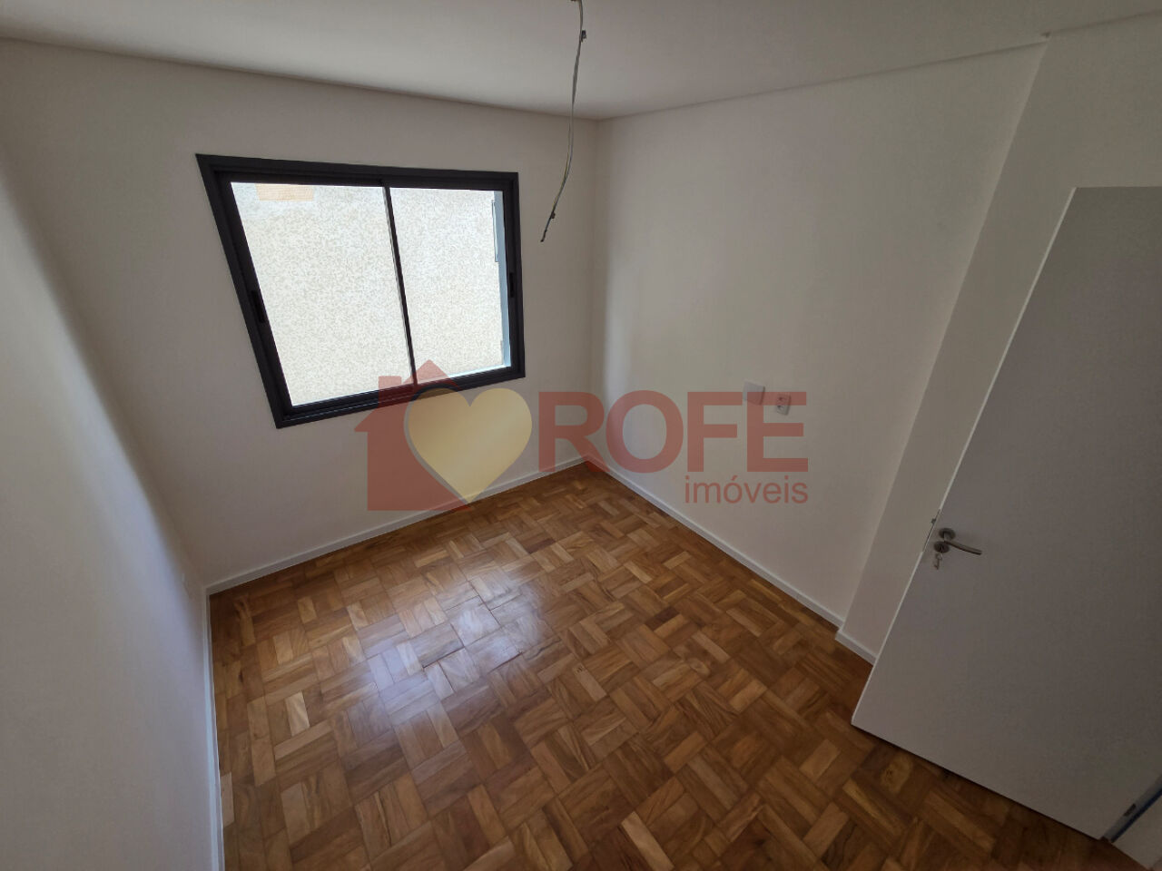 Foto 6 - RF47973