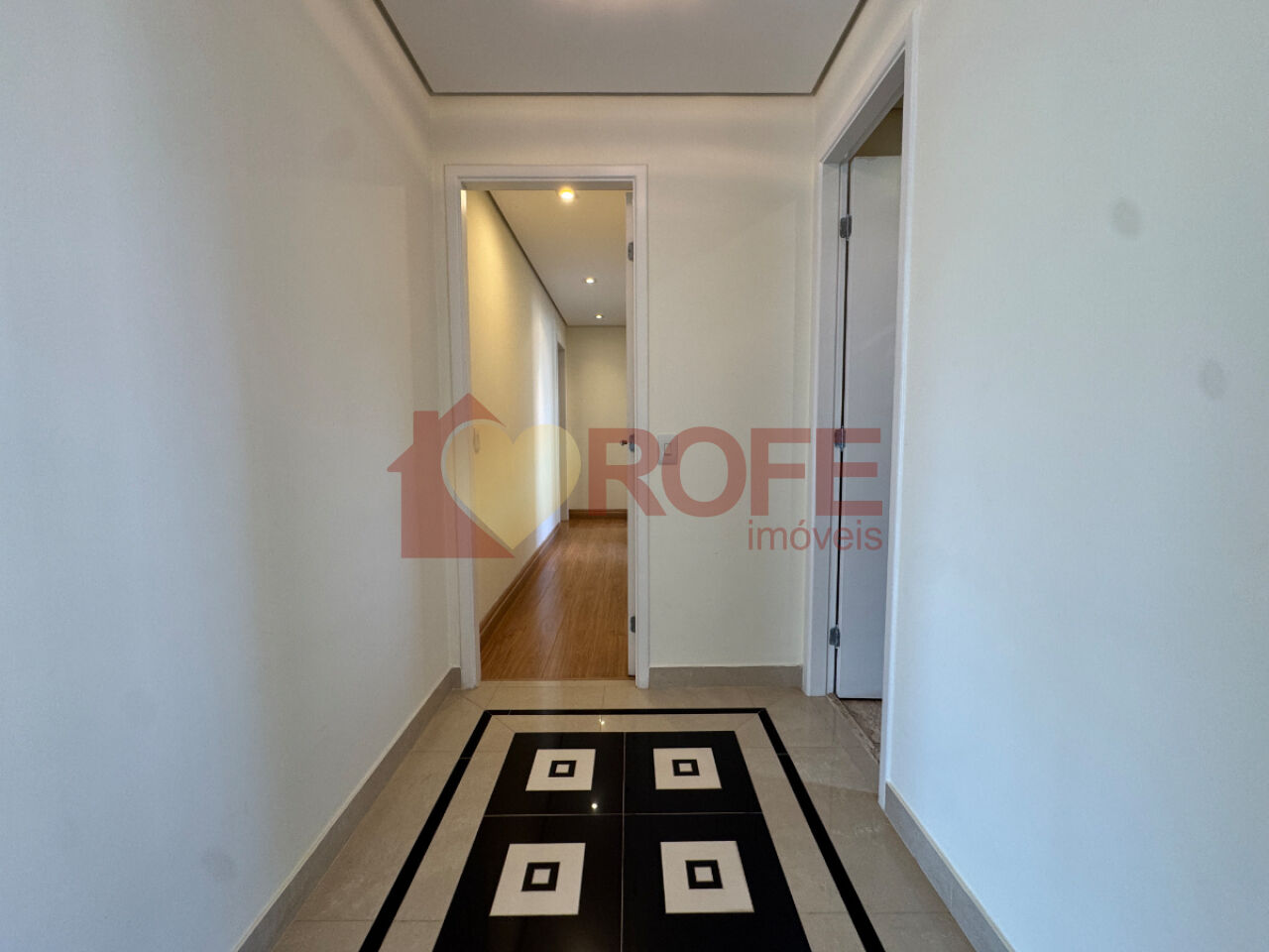 Foto 17 - RF48016