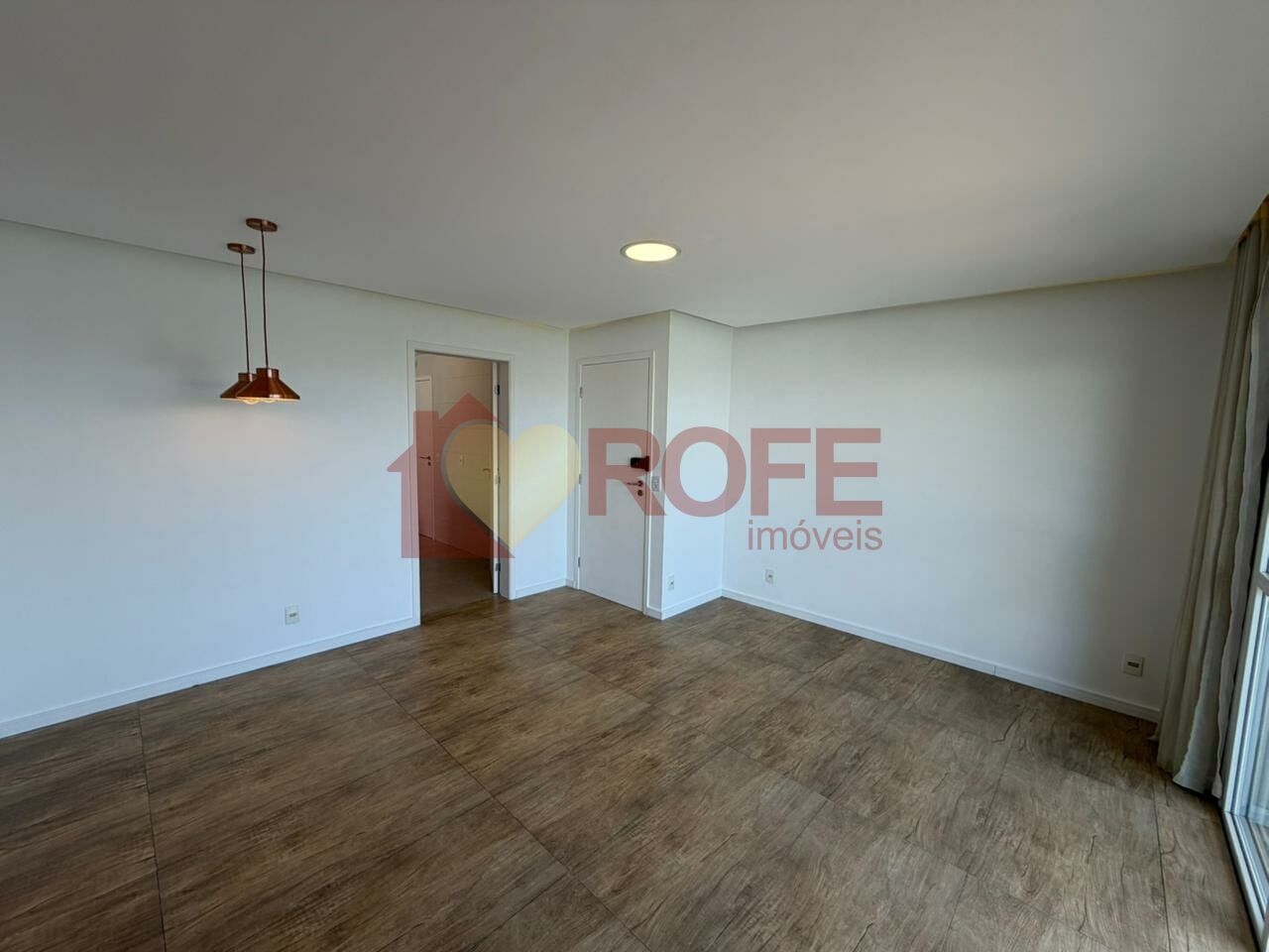 Foto 4 - RF48190