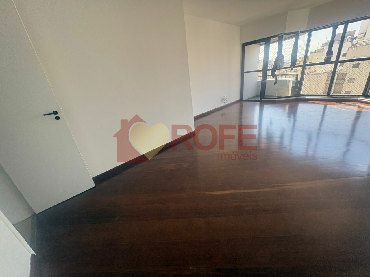 Foto 2 - RF48203