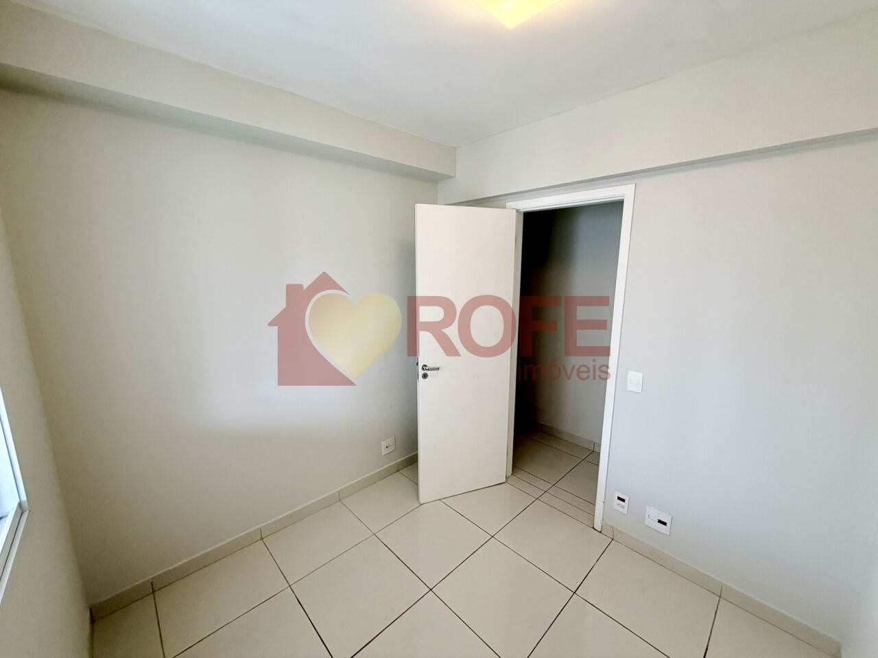 Foto 13 - RF48242