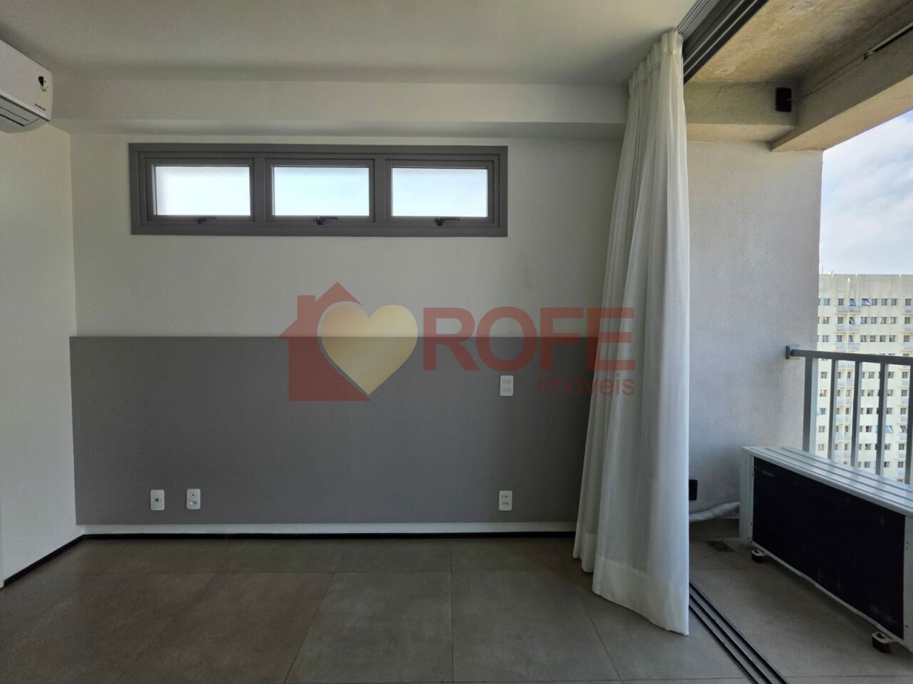 Foto 2 - RF48251