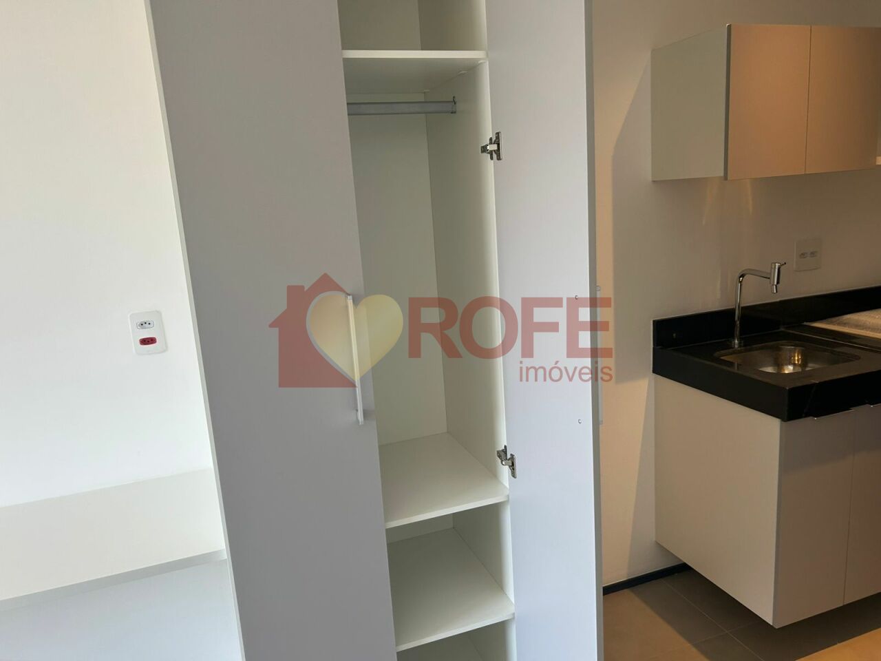 Foto 4 - RF48271