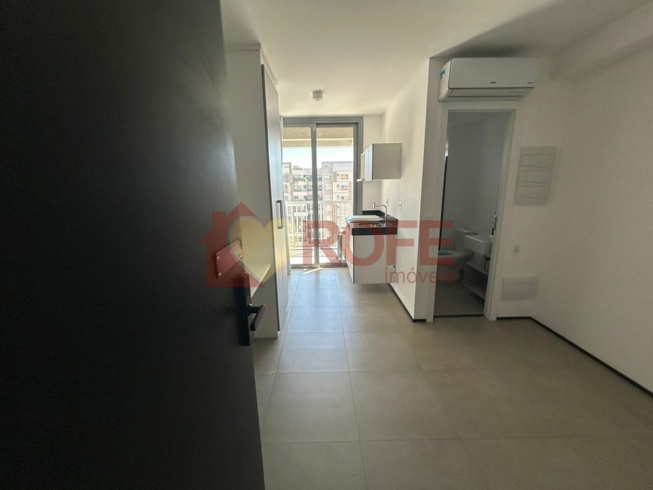 Foto 4 - RF48273