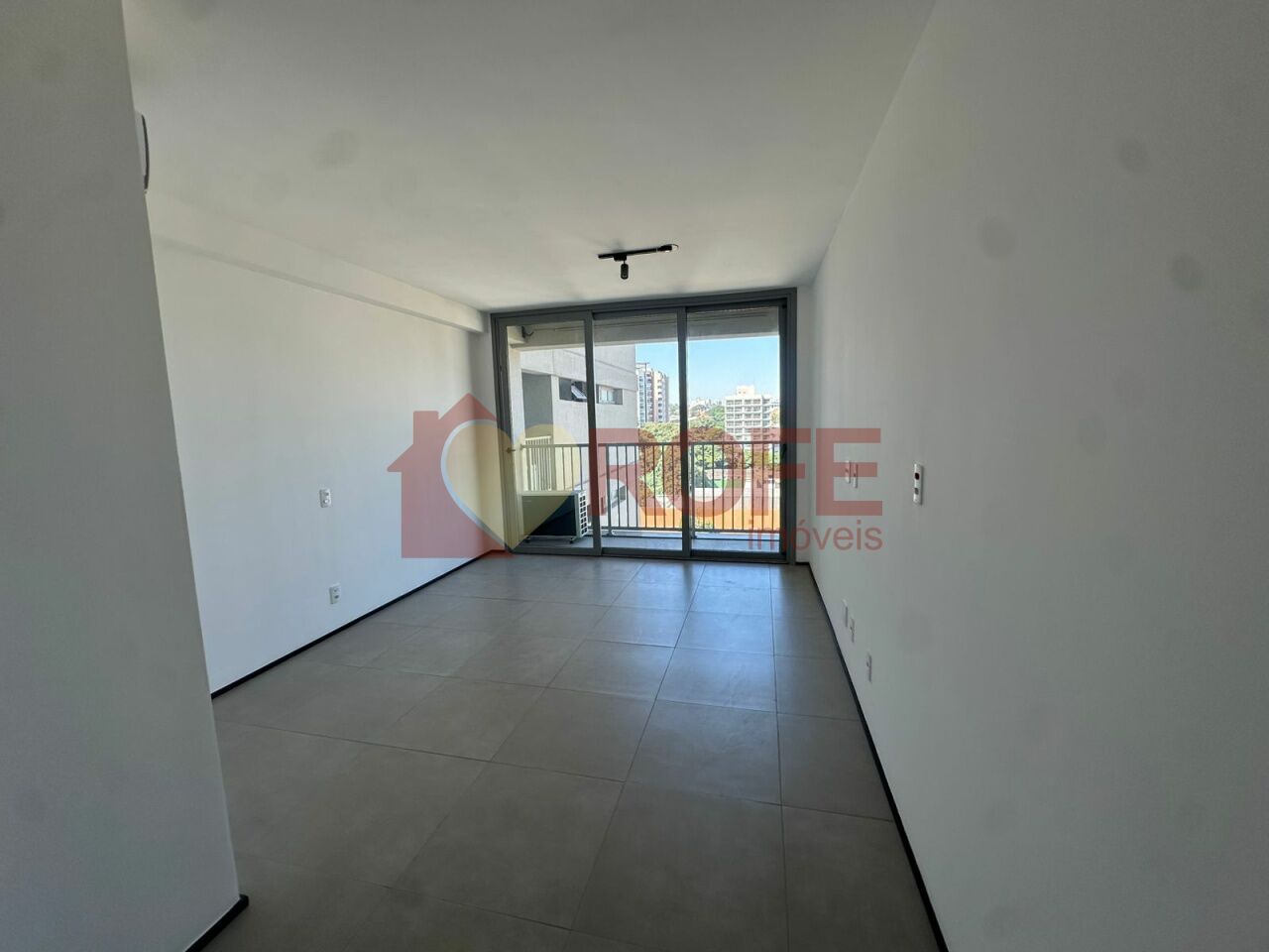 Foto 3 - RF48294