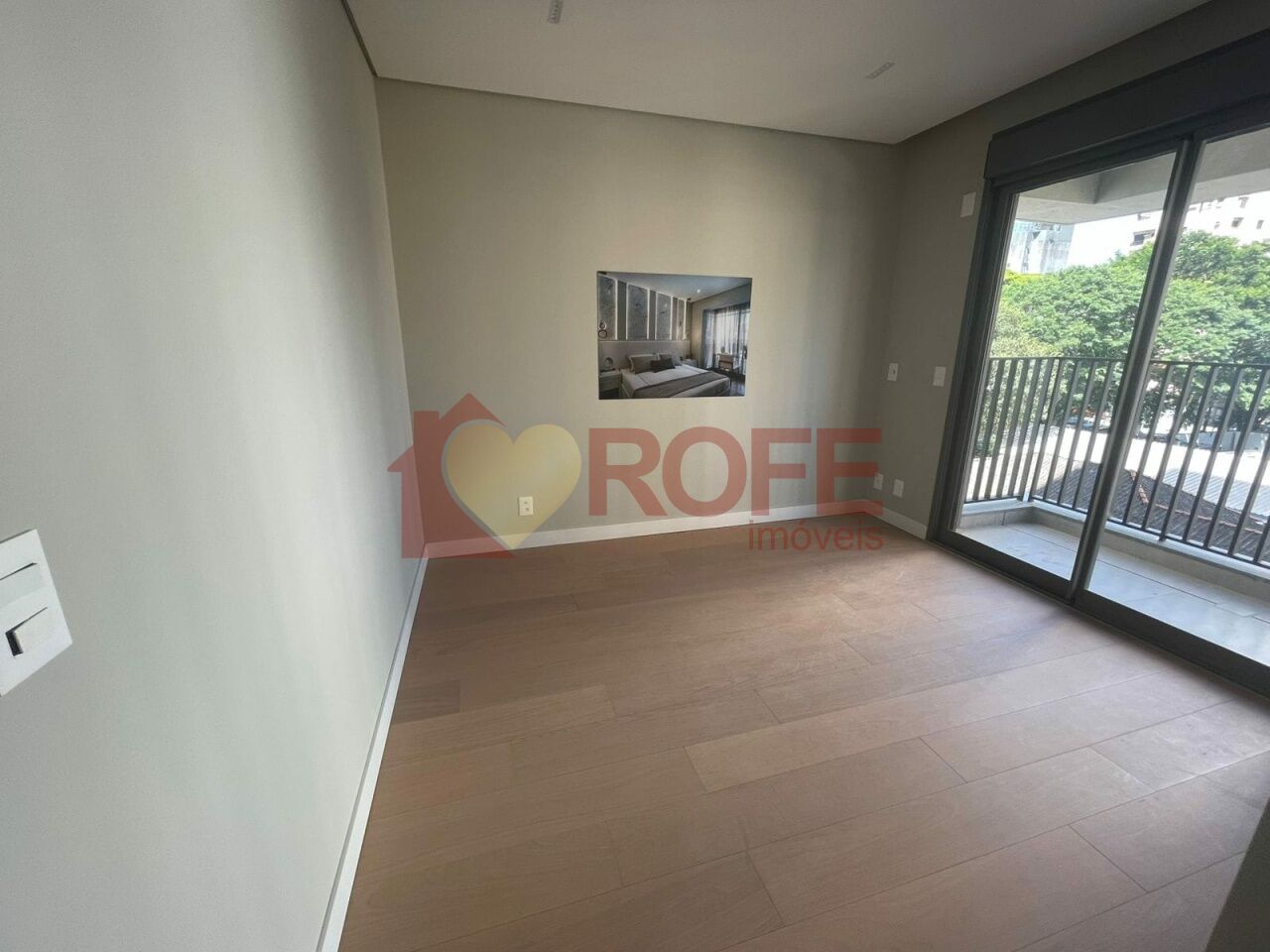 Foto 2 - RF48338