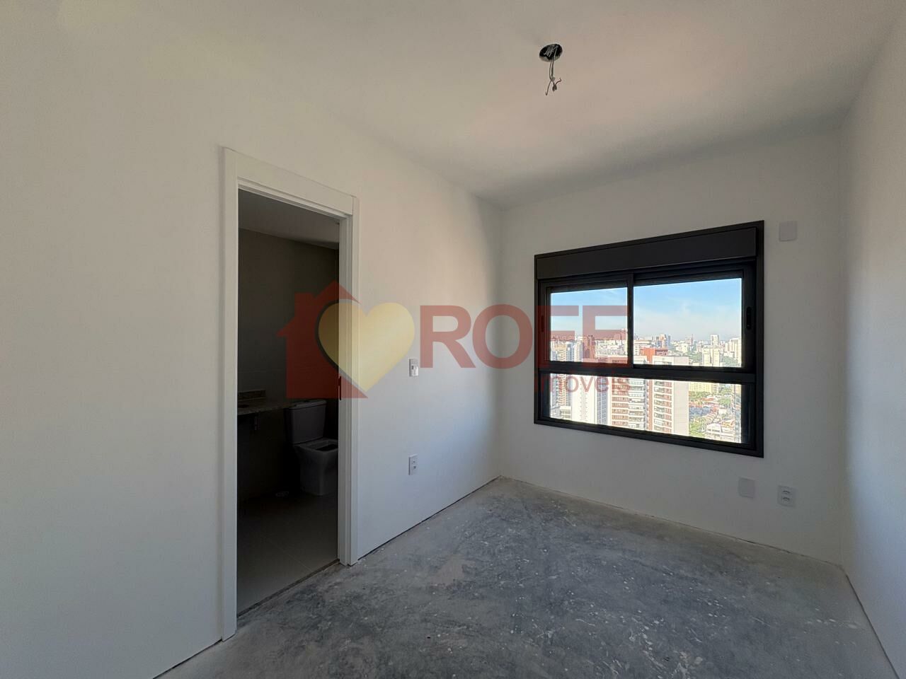 Foto 6 - RF48390
