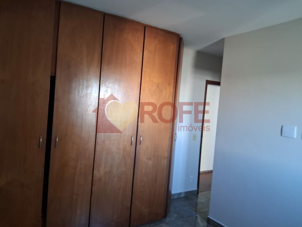 Foto 5 - RF48400