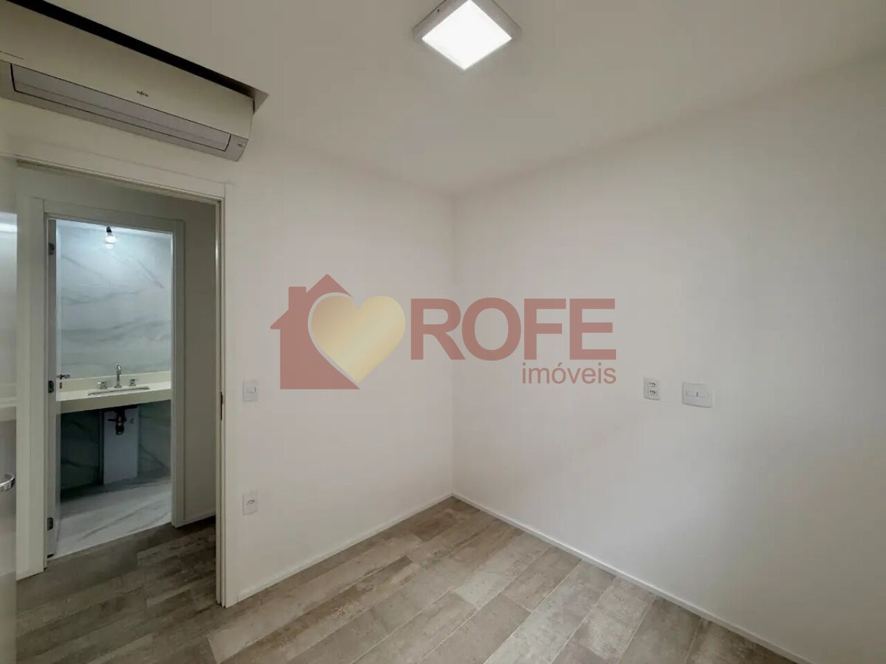 Foto 16 - RF48714