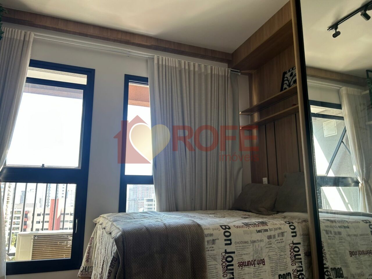 Foto 2 - RF48733