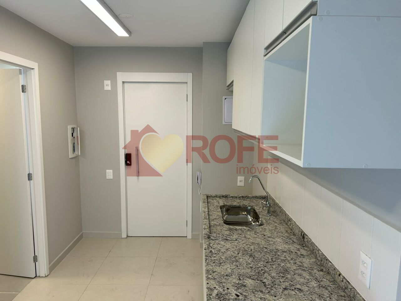 Foto 3 - RF48736