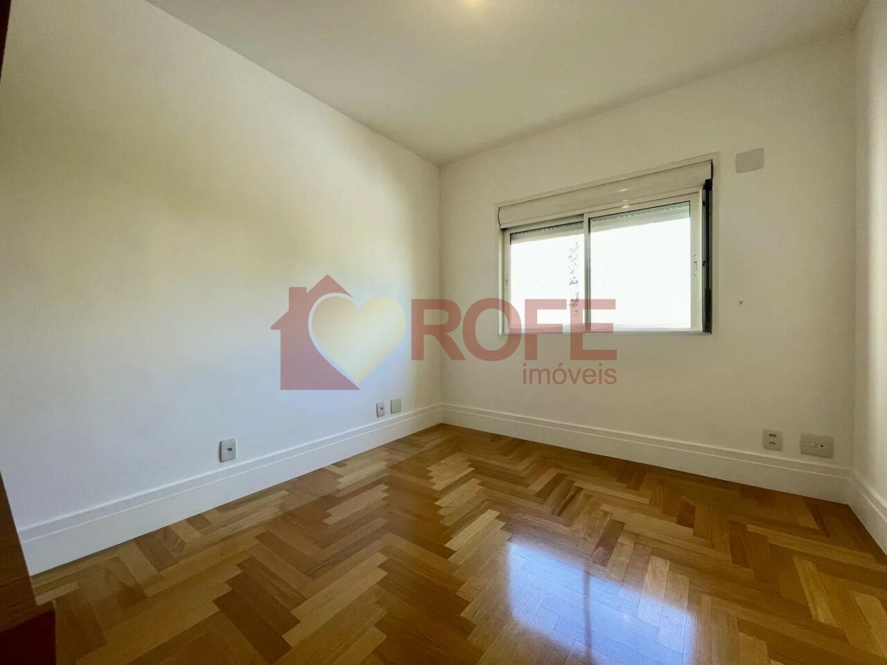 Foto 13 - RF48747