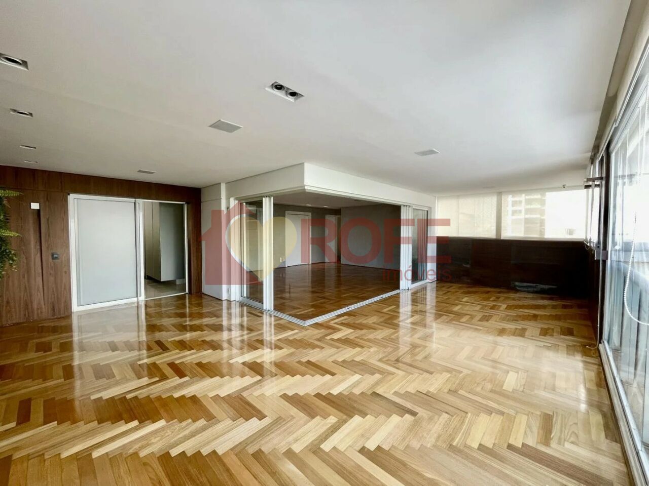 Foto 9 - RF48747